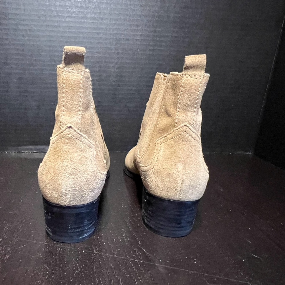 Mark Fisher Women’s tan Suede ankle boots size 6 - Picture 4 of 7